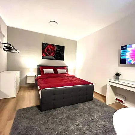 Studio Am Waldschloesschen Mit Kueche Und Netflix Drezno Zewnętrze zdjęcie