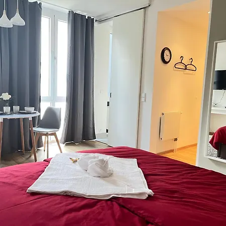 Studio Am Waldschloesschen Mit Kueche Und Netflix Drezno Zewnętrze zdjęcie